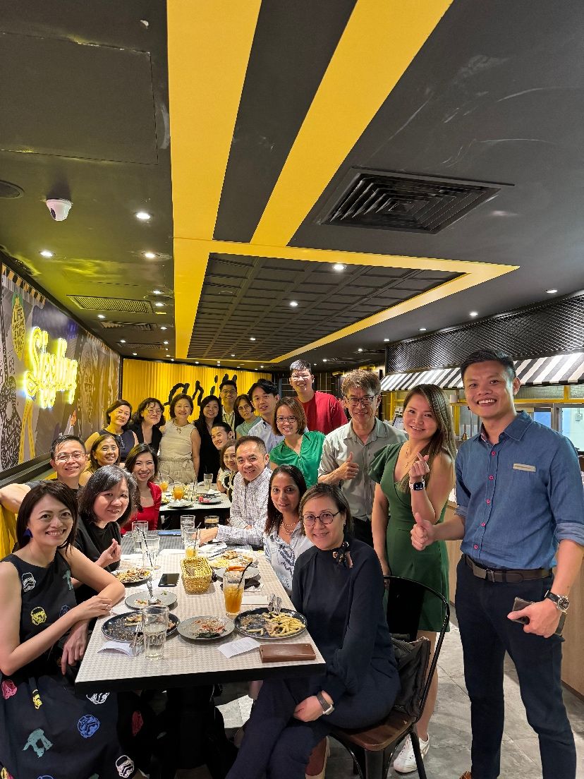 Brent's first community lunch with LinkedIn professionals